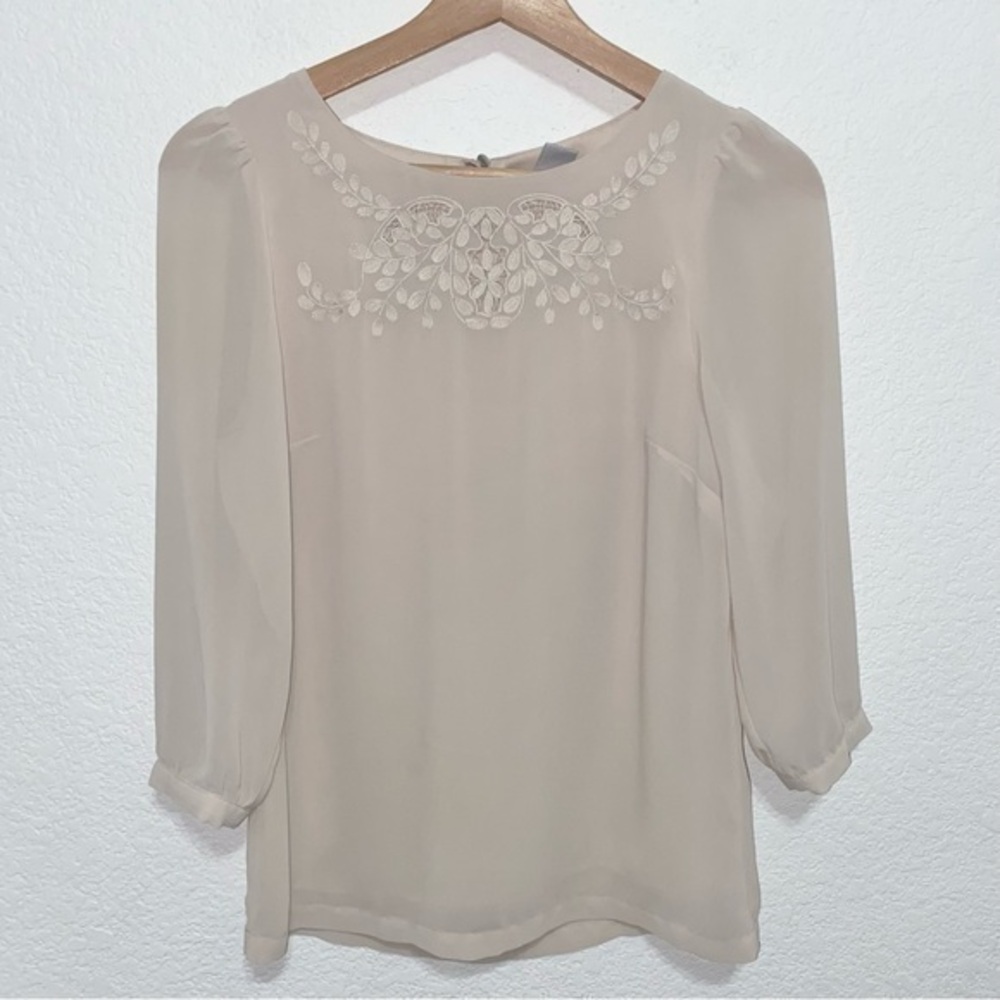 Beige nude taupe tan Lightweight embroidered top 2